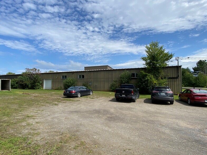 38 Bruce Cres, Carleton Place, ON for sale - Building Photo - Image 3 of 11