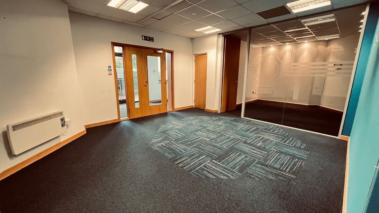 27-28 Middleborough, Colchester to rent Interior Photo- Image 1 of 6