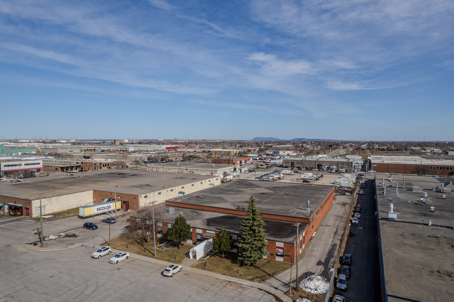 8600 Pl Upton, Montréal, QC for sale - Building Photo - Image 3 of 20