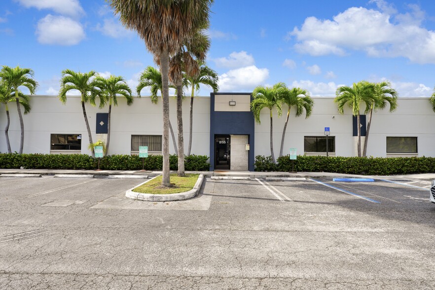 8155 NW 33rd St, Doral, FL for sale - Building Photo - Image 2 of 6