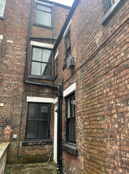 13 Bridgeman Ter, Wigan for sale - Building Photo - Image 2 of 5