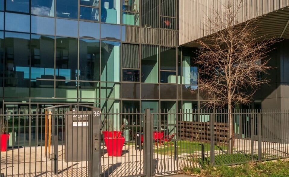 36 Rue Antoine Primat, Villeurbanne to rent - Building Photo - Image 1 of 9