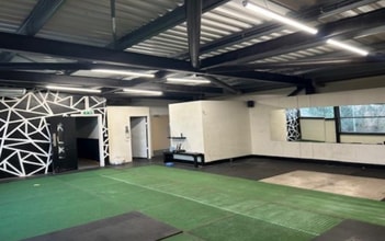 Draybank Rd, Altrincham to rent Interior Photo- Image 2 of 2