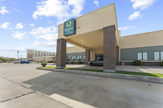 Quality Inn Baton Rouge East I-12 portfolio of 2 properties for sale on LoopNet.co.uk Building Photo- Image 1 of 33