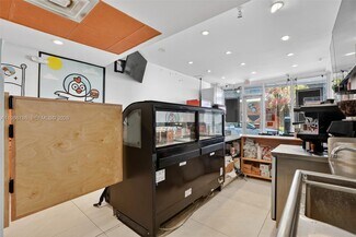 More details for 3134-3150 NE 9th St, Fort Lauderdale, FL - Retail to Rent