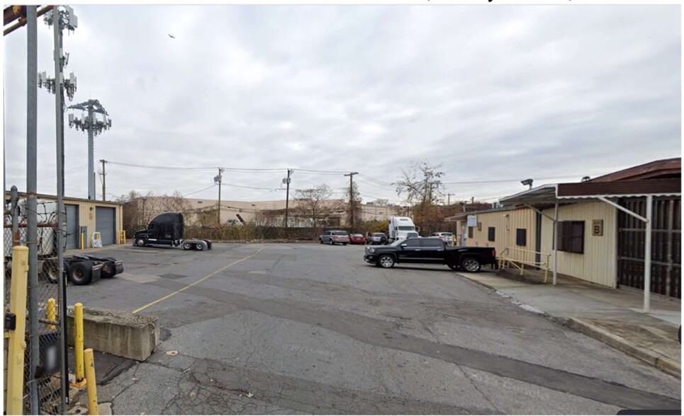 1370 Frankton St, Valley Stream, NY for rent - Building Photo - Image 1 of 2