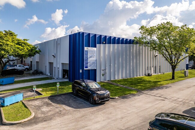 More details for 4701-4759 SW 51 St, Davie, FL - Industrial to Rent