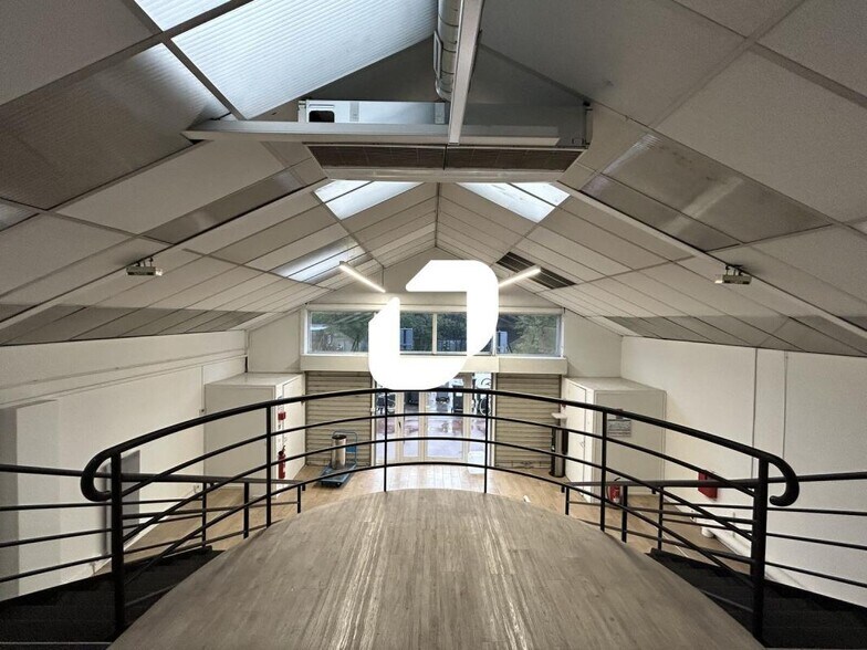 Office in Joinville-le-Pont to rent - Interior Photo - Image 2 of 10