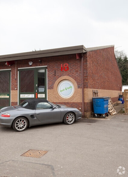 Busgrove Ln, Stoke Row to rent - Building Photo - Image 3 of 3