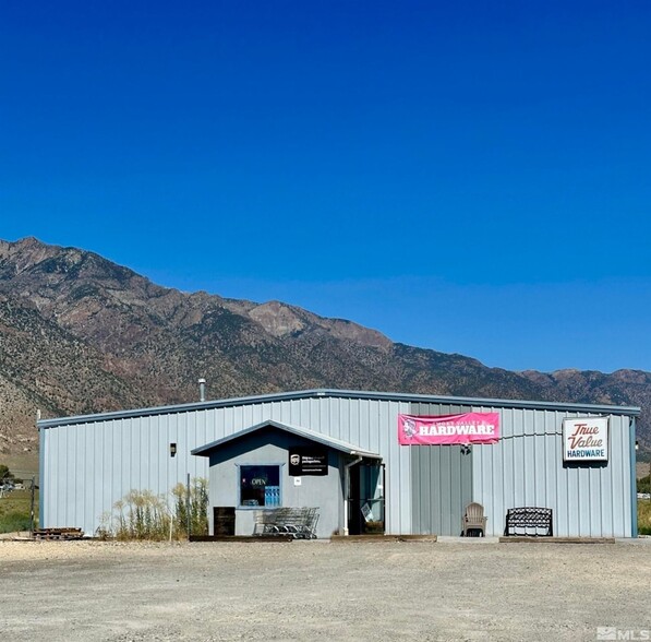 70 Manley Ranch Rd, Round Mountain, NV for sale - Primary Photo - Image 1 of 2