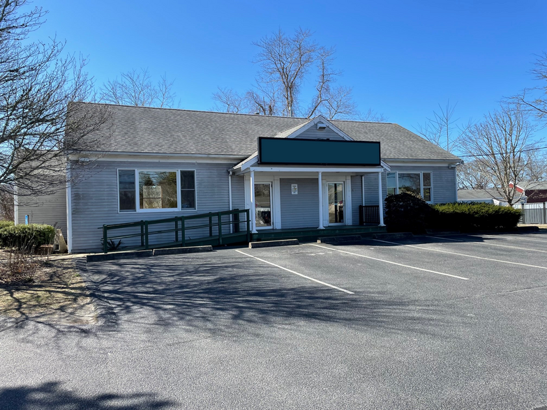 49 Main St, Dennis Port, MA for sale - Building Photo - Image 1 of 1