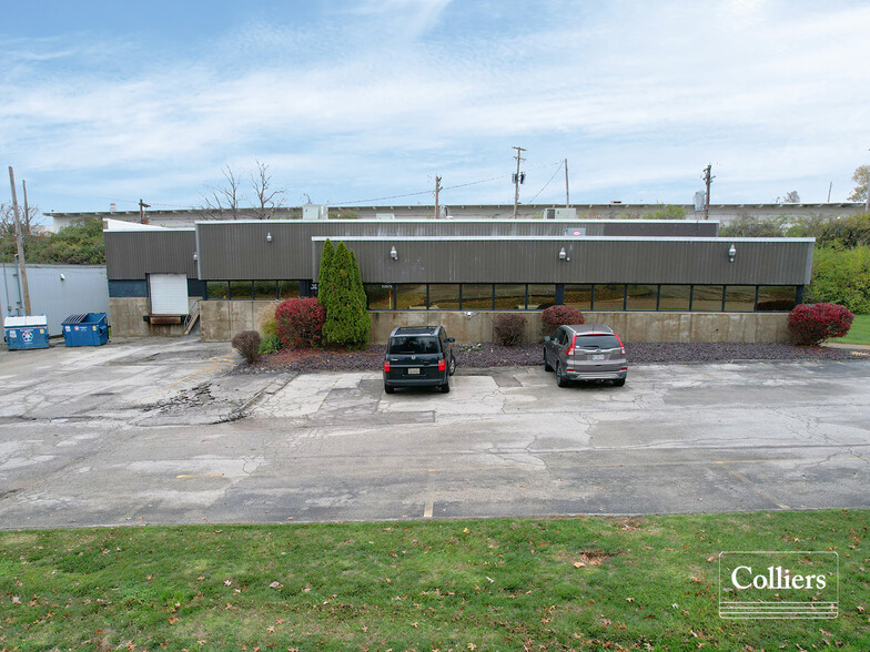 10875 Indian Head Industrial Dr, Creve Coeur, MO for sale - Building Photo - Image 1 of 6