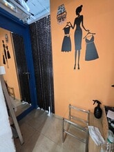 Retail in Igualada, Barcelona to rent Interior Photo- Image 1 of 14