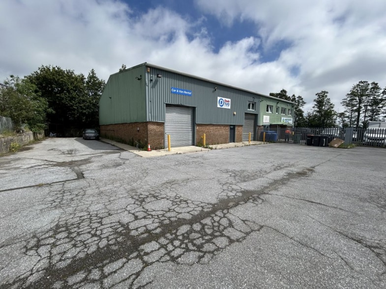 Kingsmill Rd, Saltash to rent - Building Photo - Image 1 of 5