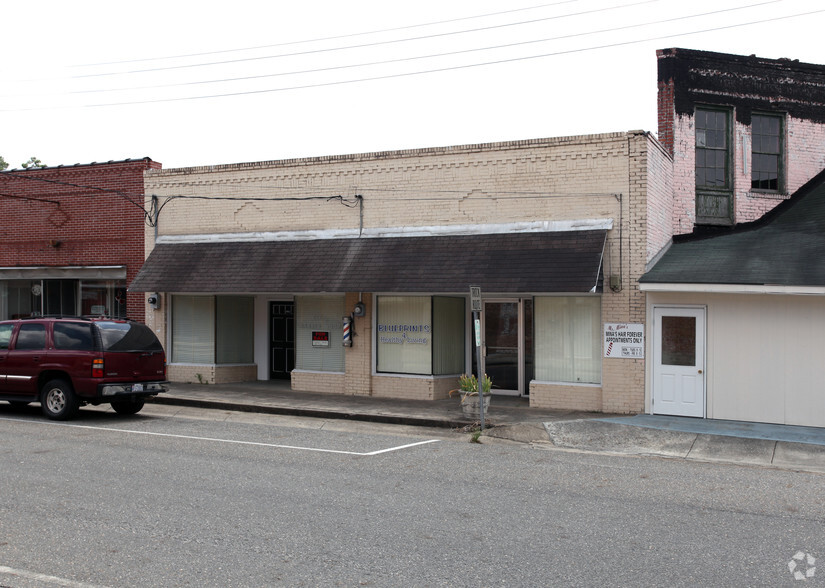 104-106 E Church St, Rose Hill, NC for sale - Primary Photo - Image 1 of 1