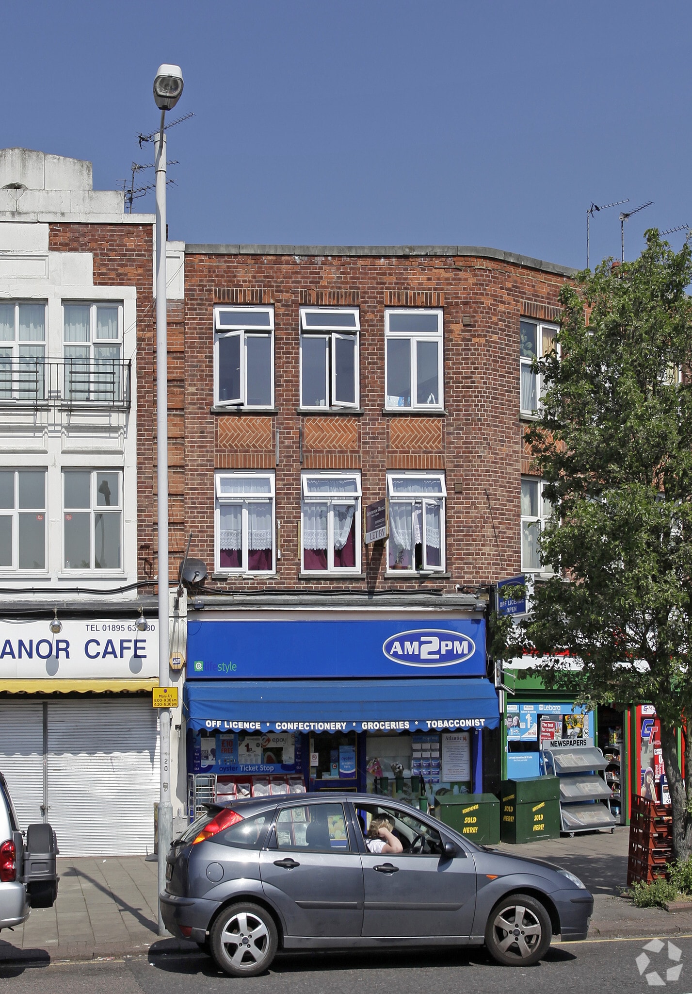 120 Victoria Rd, Ruislip for sale Primary Photo- Image 1 of 1