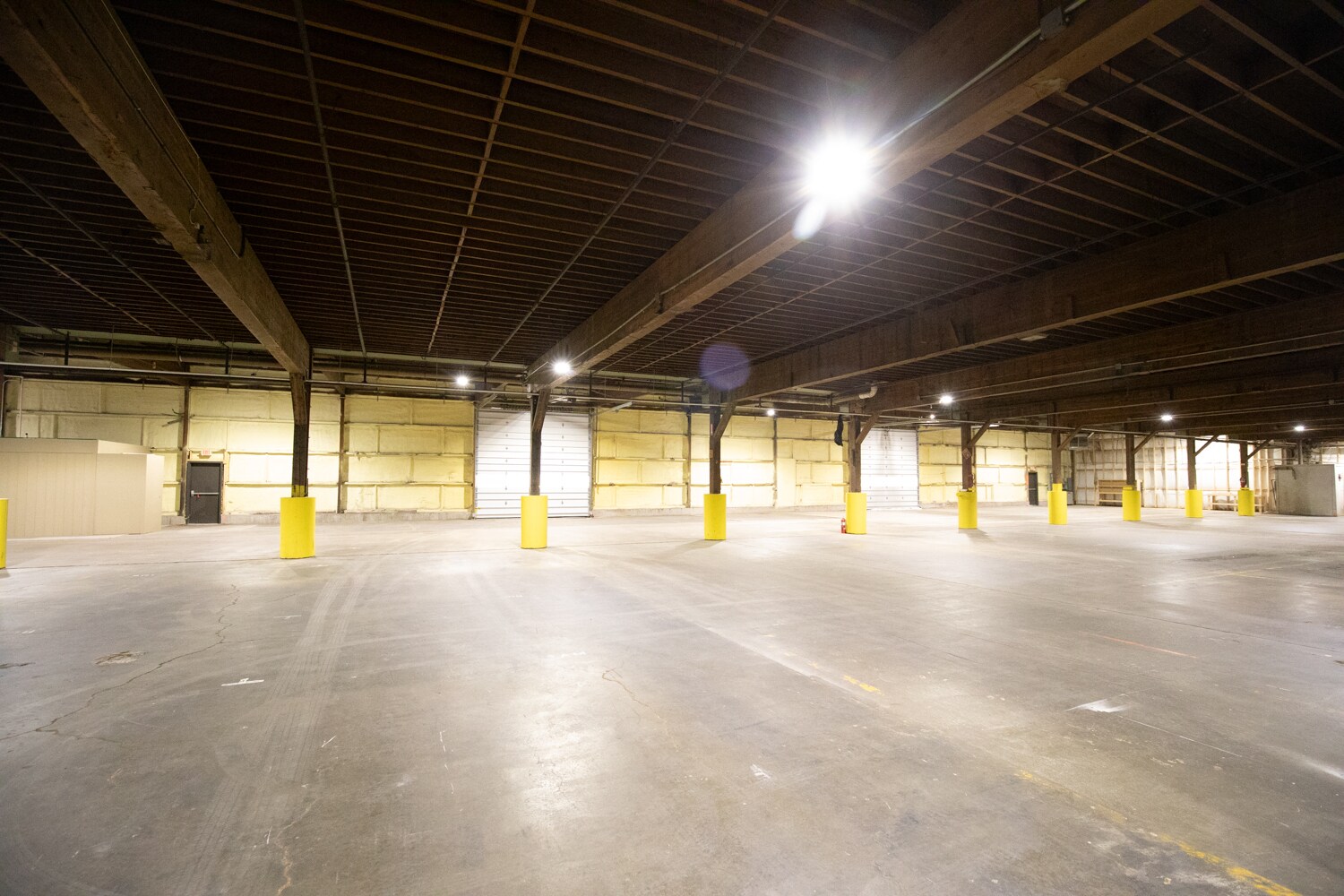 9017 Bonner Mill Rd, Missoula, MT to rent Primary Photo- Image 1 of 2