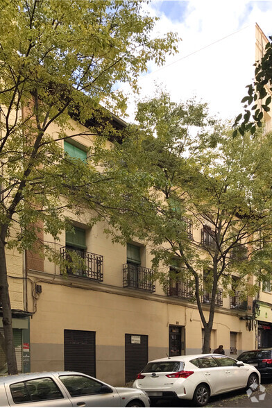 Calle Ercilla, 22, Madrid, Madrid for rent - Primary Photo - Image 1 of 2