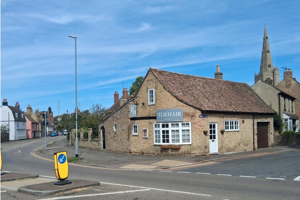Cambridge Street, Godmanchester to rent Primary Photo- Image 1 of 4