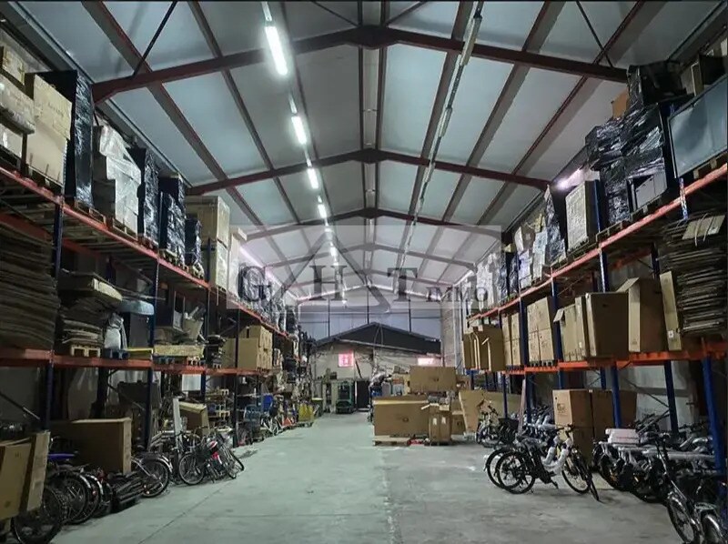 Industrial in Bagnolet for sale Interior Photo- Image 1 of 6