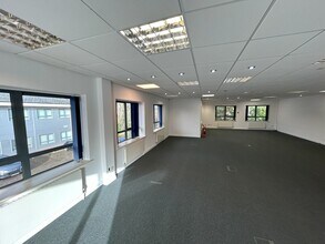 Macrae Rd, Bristol to rent Interior Photo- Image 2 of 4