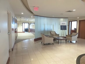 33 Broad St, Providence, RI to rent Interior Photo- Image 2 of 6