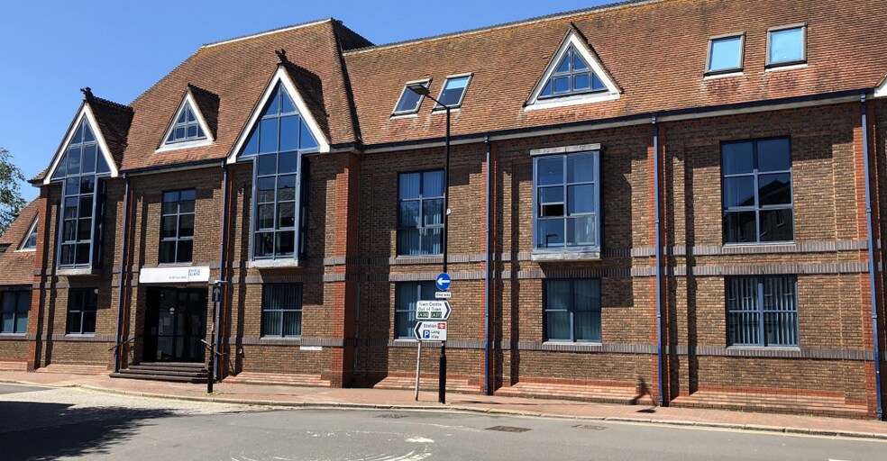 36-42 Friars Walk, Lewes to rent - Building Photo - Image 2 of 7