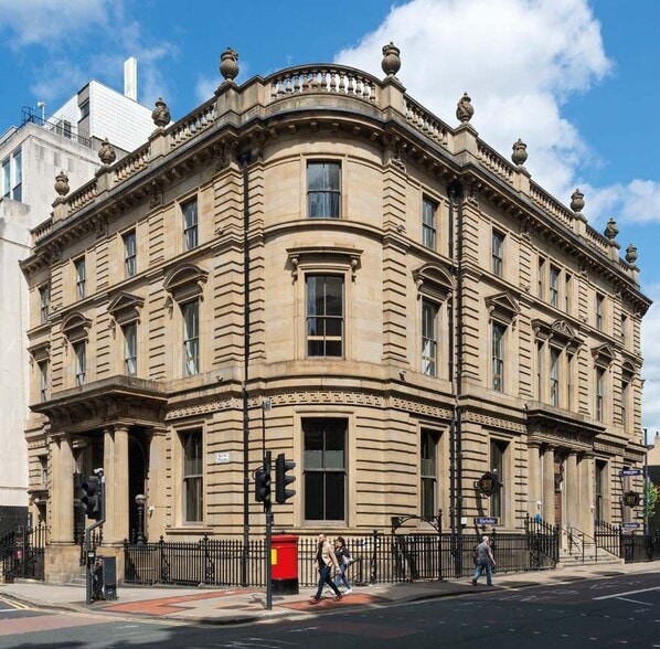 1-2 South Para, Leeds to rent - Building Photo - Image 1 of 10