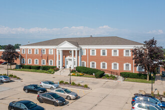 4350 DiPaolo Ctr, Glenview, IL for rent Building Photo- Image 1 of 10