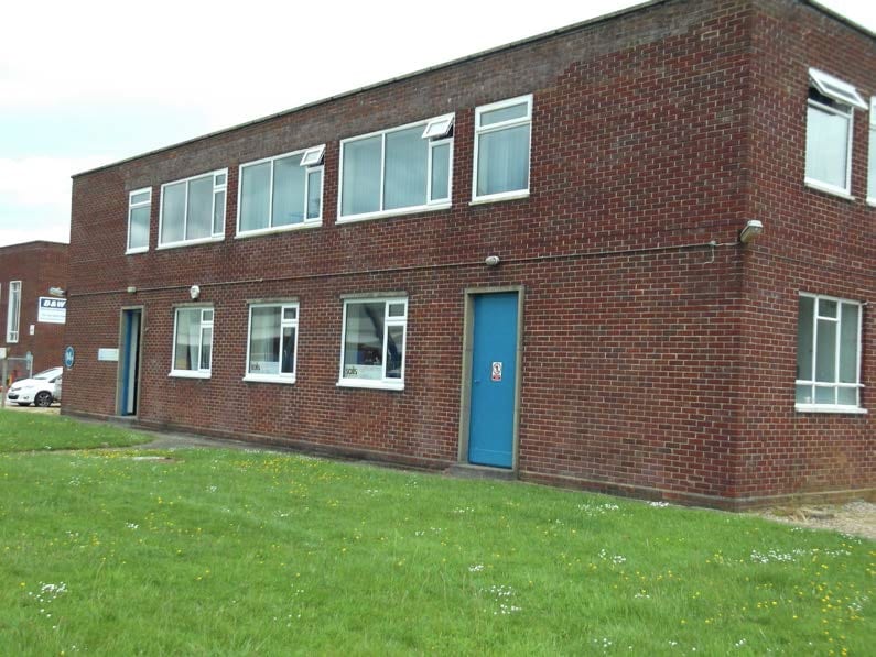 Burnetts Ln, Southampton for sale Primary Photo- Image 1 of 1