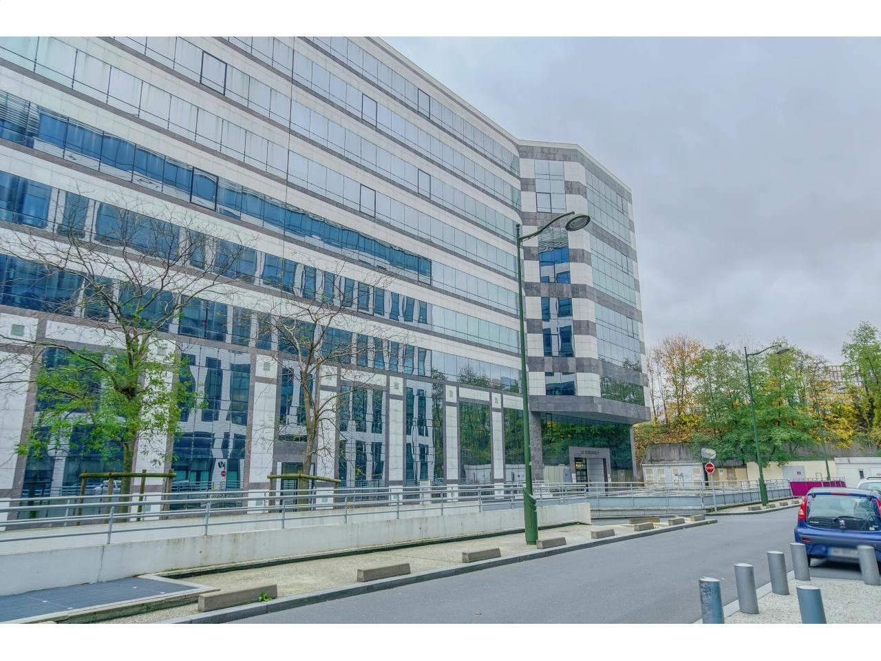 Office in Fontenay-sous-Bois to rent Building Photo- Image 1 of 7