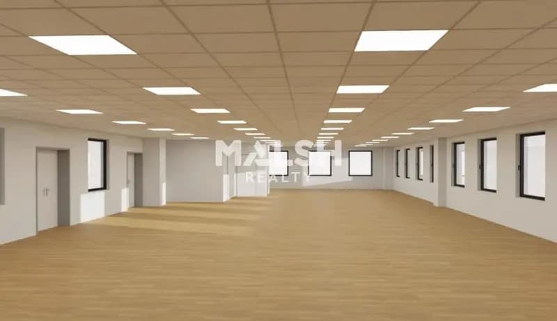 Office in Limonest to rent - Building Photo - Image 2 of 19