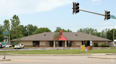 3815 Shackelford Rd, Florissant, MO for sale Primary Photo- Image 1 of 19