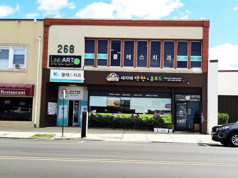 268 Broad Ave, Palisades Park, NJ for rent - Primary Photo - Image 1 of 5