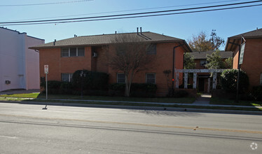 714-724 E 11th St, Houston, TX for sale Primary Photo- Image 1 of 3