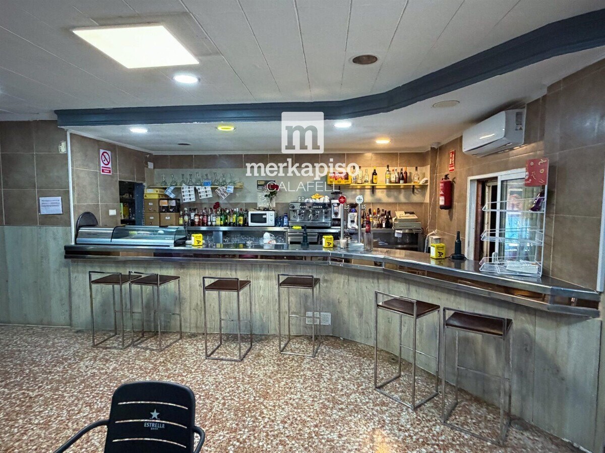 Cunit, TAR 43881 -  -  - Interior Photo - Image 1 of 15