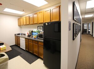 6855 S Havana St, Centennial, CO to rent Interior Photo- Image 2 of 9