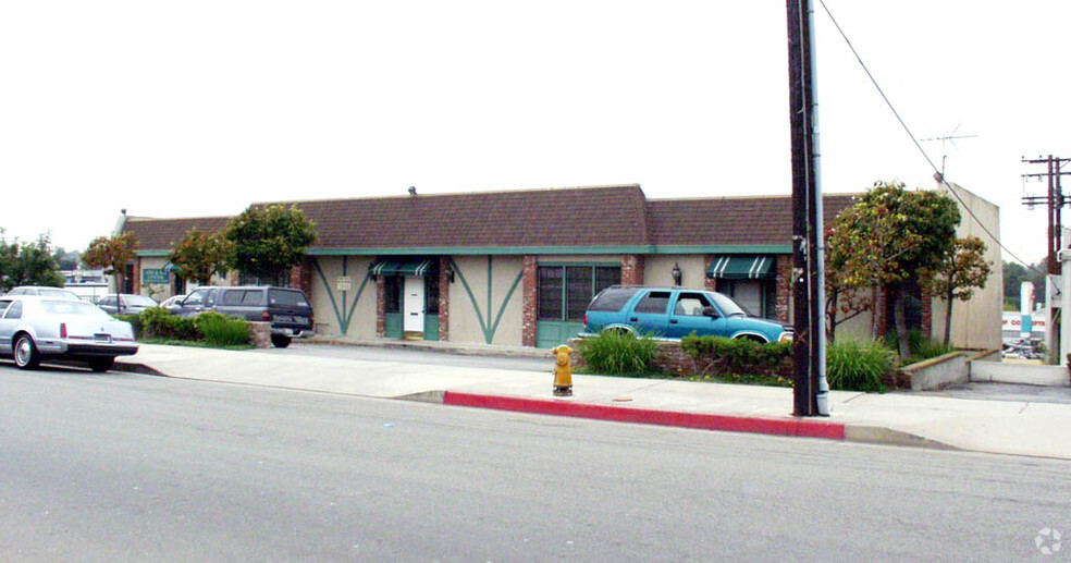 2007-2011 Cedar Ave, Manhattan Beach, CA for rent - Primary Photo - Image 1 of 6