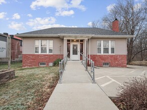 613 N Main St, Columbia, IL for sale Building Photo- Image 1 of 1