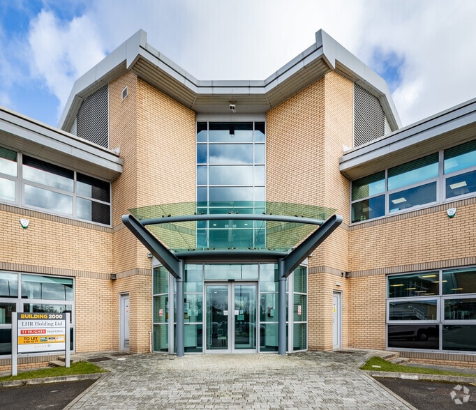 Enterprise Way, Liverpool to rent - Building Photo - Image 3 of 8