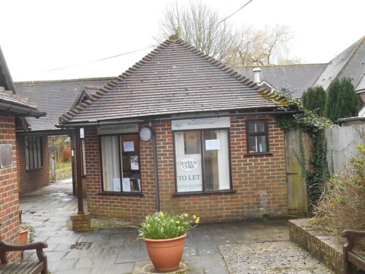 4 Nightingale Ct, Blandford Forum for sale Primary Photo- Image 1 of 1