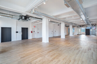 397 Bridge St, Brooklyn, NY for rent Interior Photo- Image 1 of 16