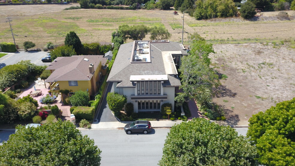 27880 Dorris Dr, Carmel, CA for sale - Building Photo - Image 1 of 1