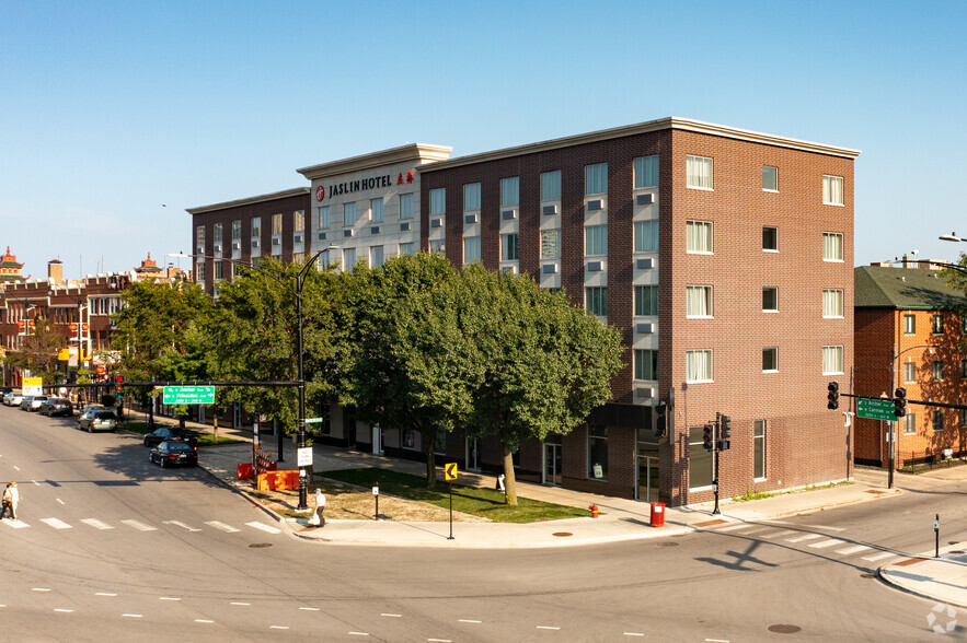 261 W Cermak Rd, Chicago, IL for sale - Primary Photo - Image 1 of 1