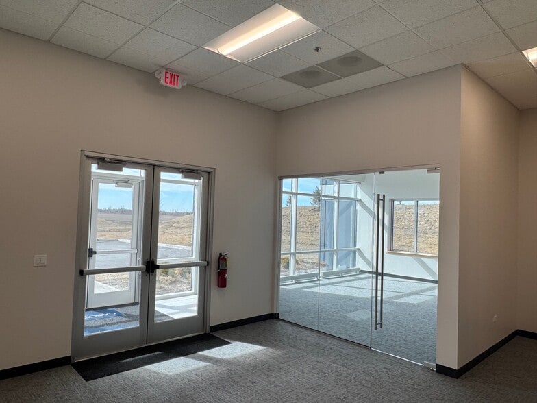 975 Belle Ln, Bolingbrook, IL to rent - Interior Photo - Image 2 of 5