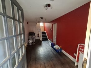 7-8 Mill St, Bedford to rent Interior Photo- Image 2 of 3