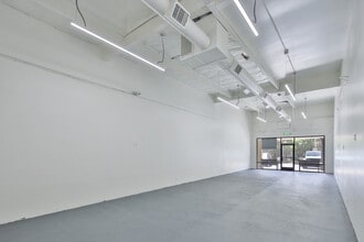 514-548 Palisades Dr, Pacific Palisades, CA to rent Interior Photo- Image 1 of 2