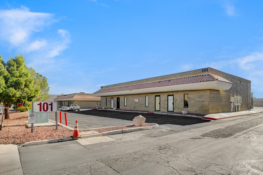 101 W Brooks Ave, North Las Vegas, NV for sale - Building Photo - Image 2 of 7