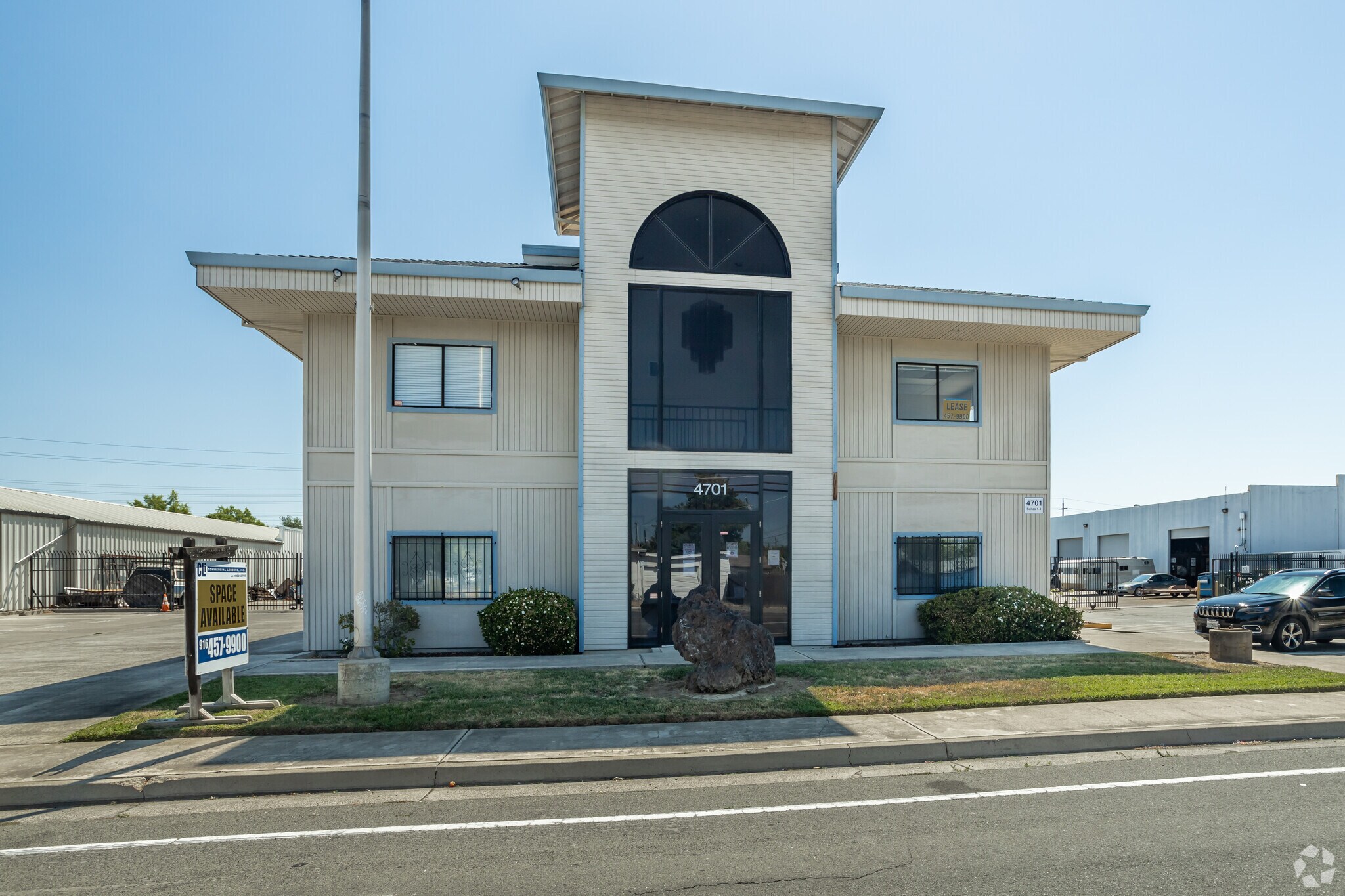4701 24th St, Sacramento, CA to rent Building Photo- Image 1 of 9