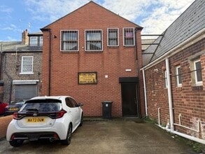 8 Frederick St, Sunderland to rent Building Photo- Image 1 of 7